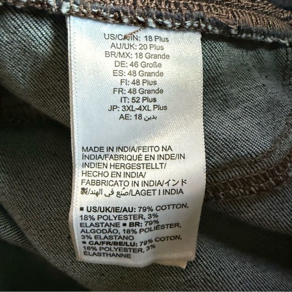 Amazon Essentials Women's Mid-Rise
Stretch Pull-On Jegging Size 18 weekend
Wear - Picture 7 of 8